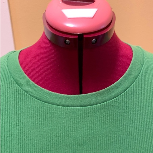 TNA Green Women's Ribbed Crop Top - Picture 3 of 9